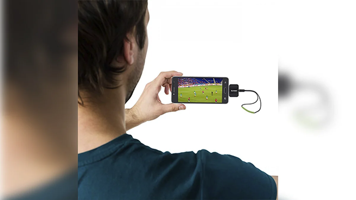 Adquiere estos gadgets y mira el Mundial desde tu celular sin necesidad de Internet