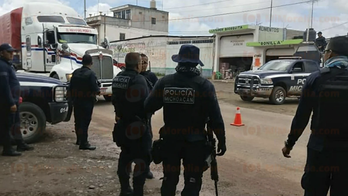Detienen a par de jóvenes con “cristal” y marihuana en Zamora