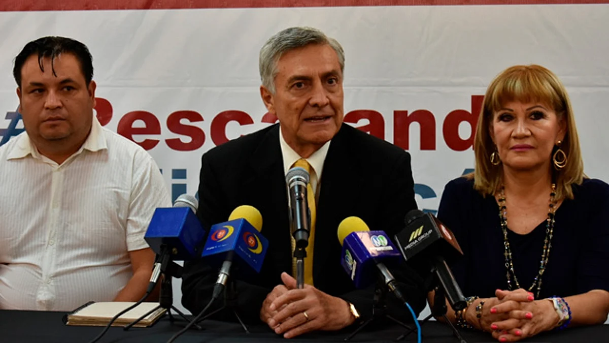 Bartlett será juzgado por su desempeño en CFE, no por su pasado: Cristóbal Arias
