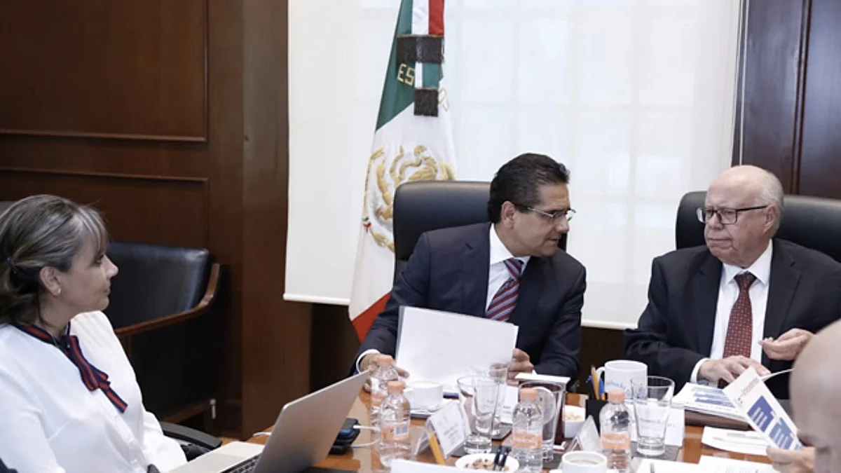 Michoacán, con grandes avances en materia de salud: Silvano Aureoles
