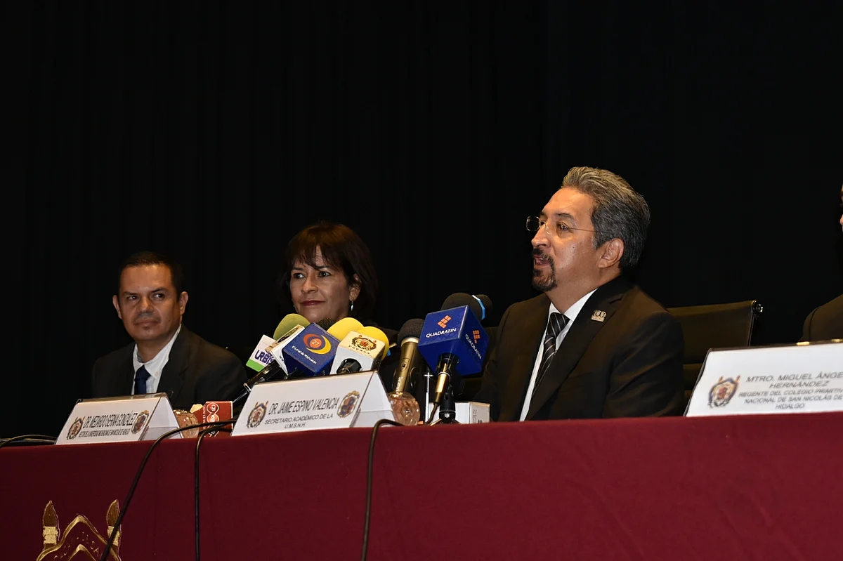 Logra acreditación el programa de Agrobiología de la UMSNH