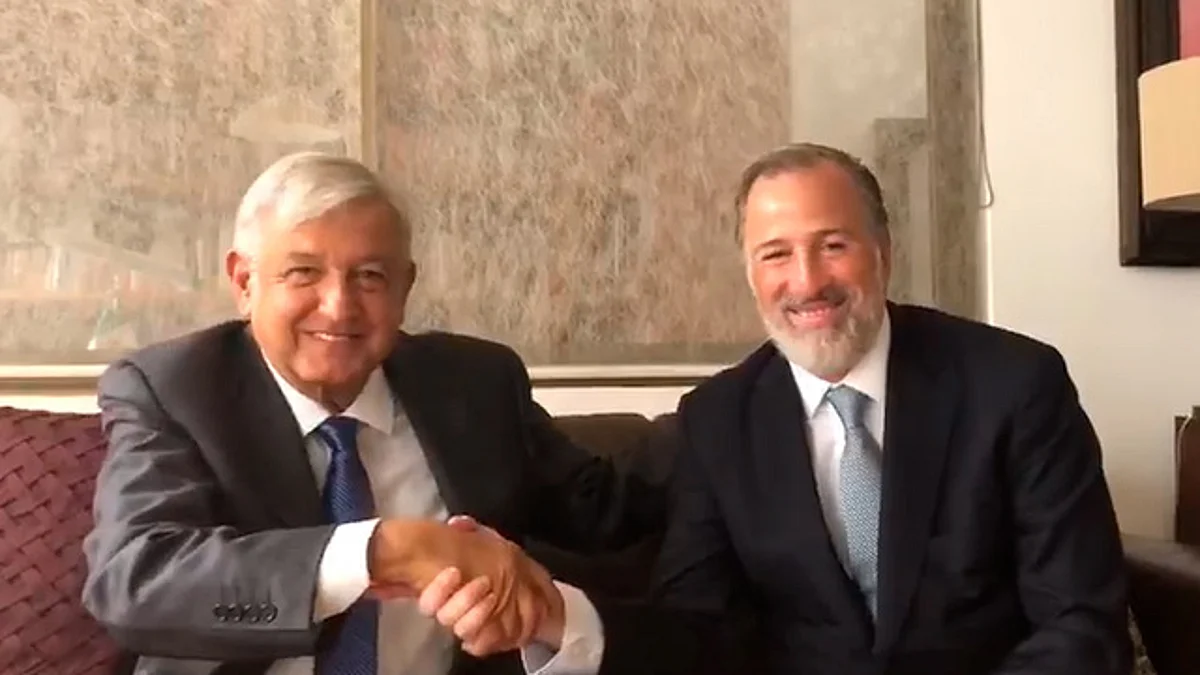 AMLO se reúne en su casa con Meade