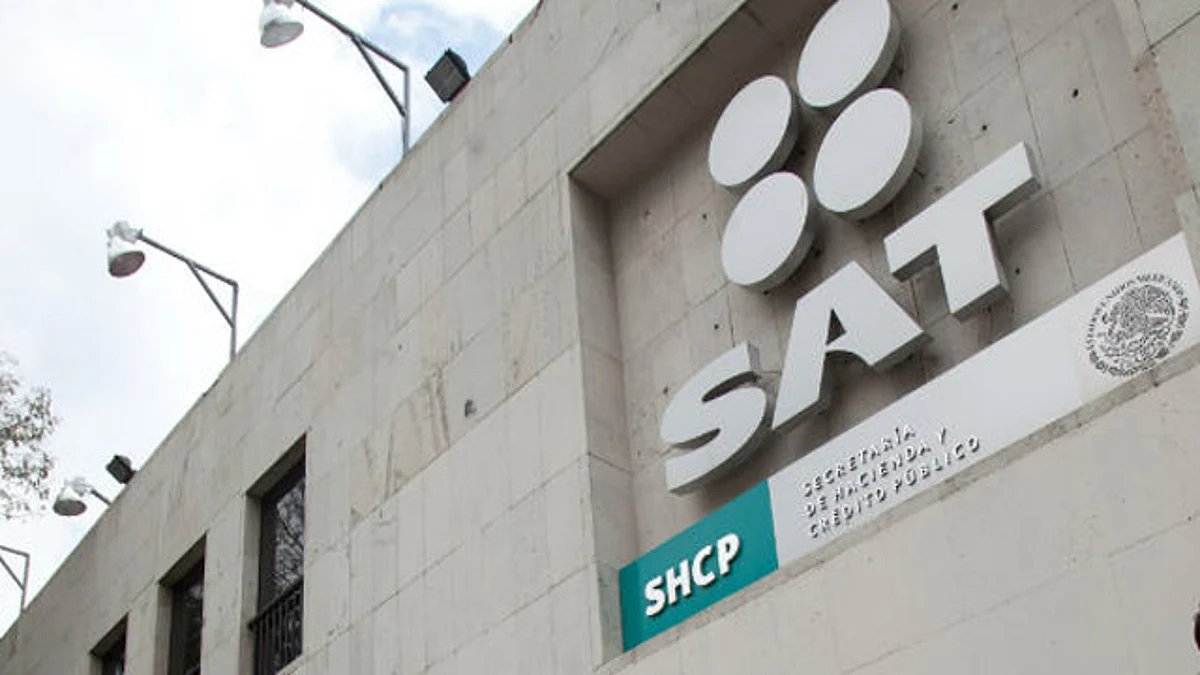 Por cambios en el SAT, trámite de facturas electrónicas pasa de 3 minutos a 48 horas