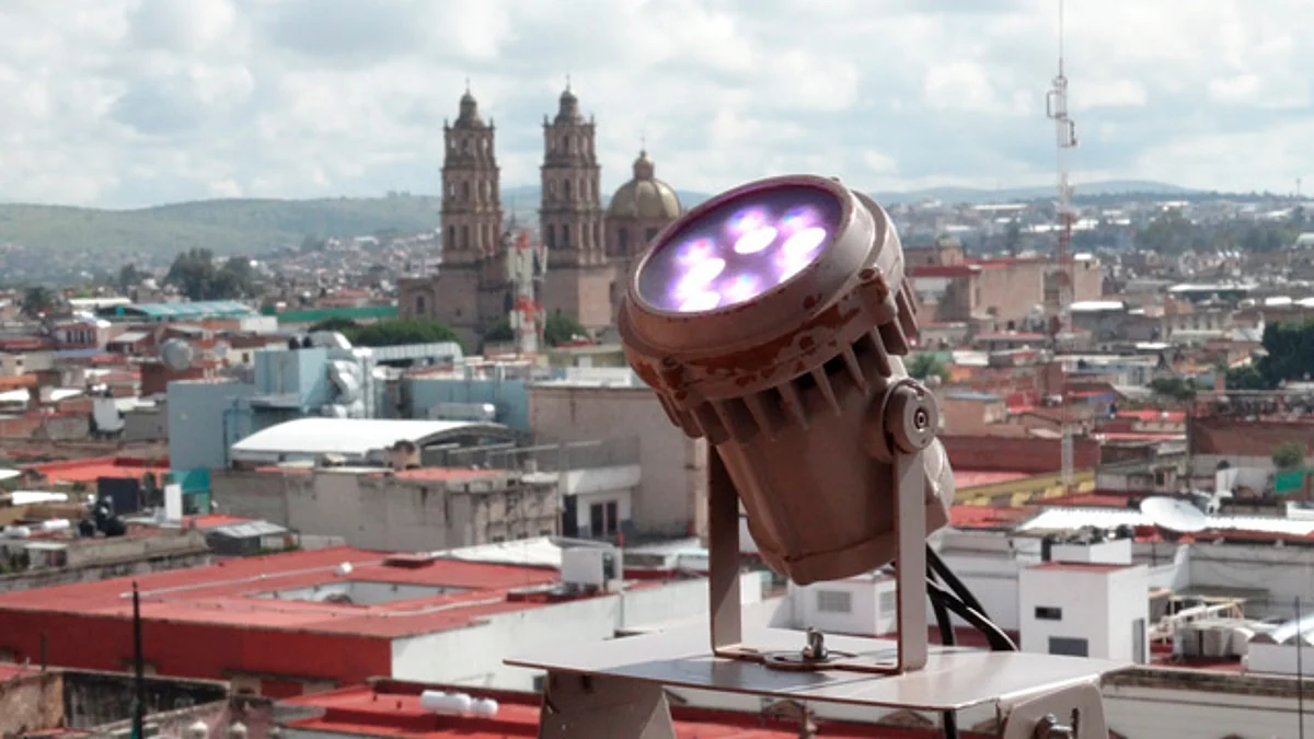Inicia cambio de luminarias en Catedral de Morelia