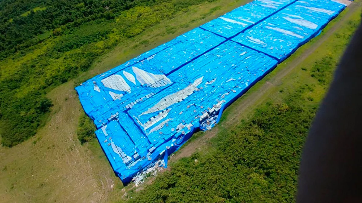 Localizan botellas de agua abandonadas para afectados por huracán “María”