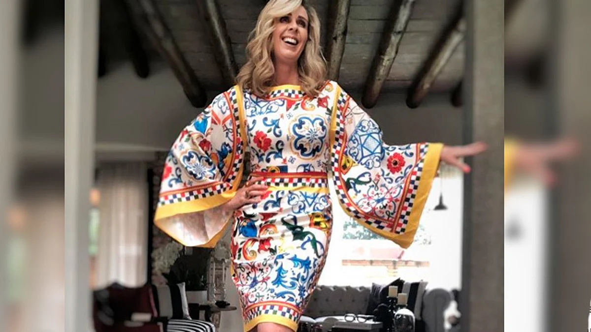 Atala Sarmiento muestra foto en traje de baño que no le conocíamos