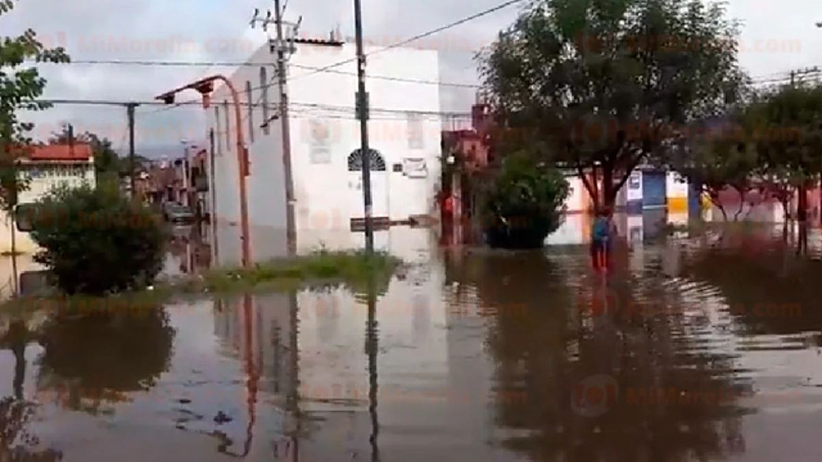 Ayuntamiento ya atiende colonias inundadas de Morelia