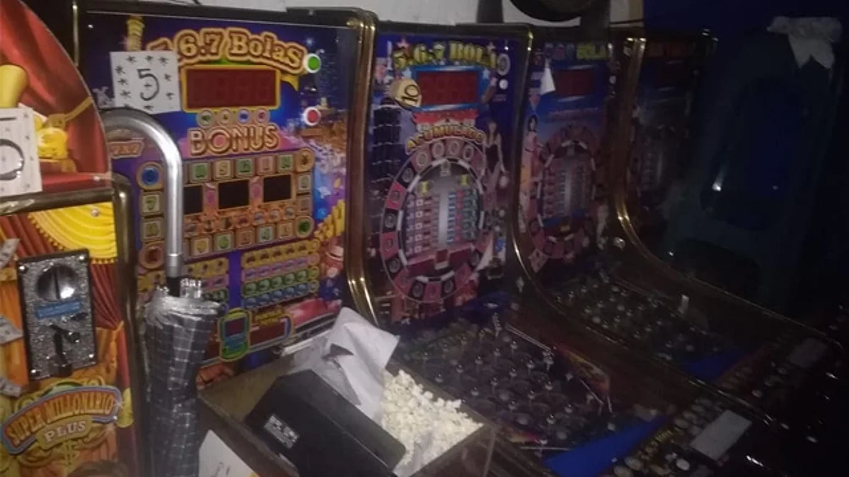 Persiste uso de máquinas traga monedas en comercios de Morelia