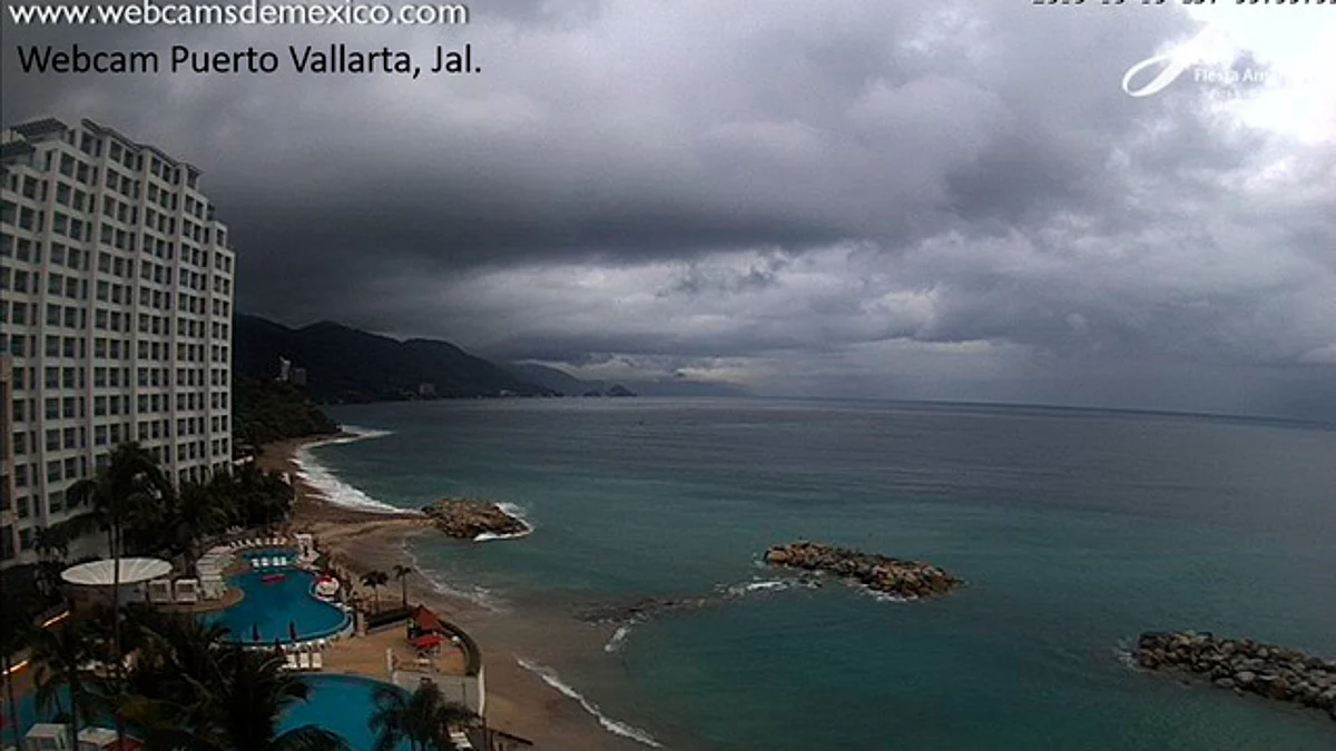 Aunque no tiene la fuerza de un huracán, es importante que la gente tome precauciones (Foto: @webcamsdemexico)