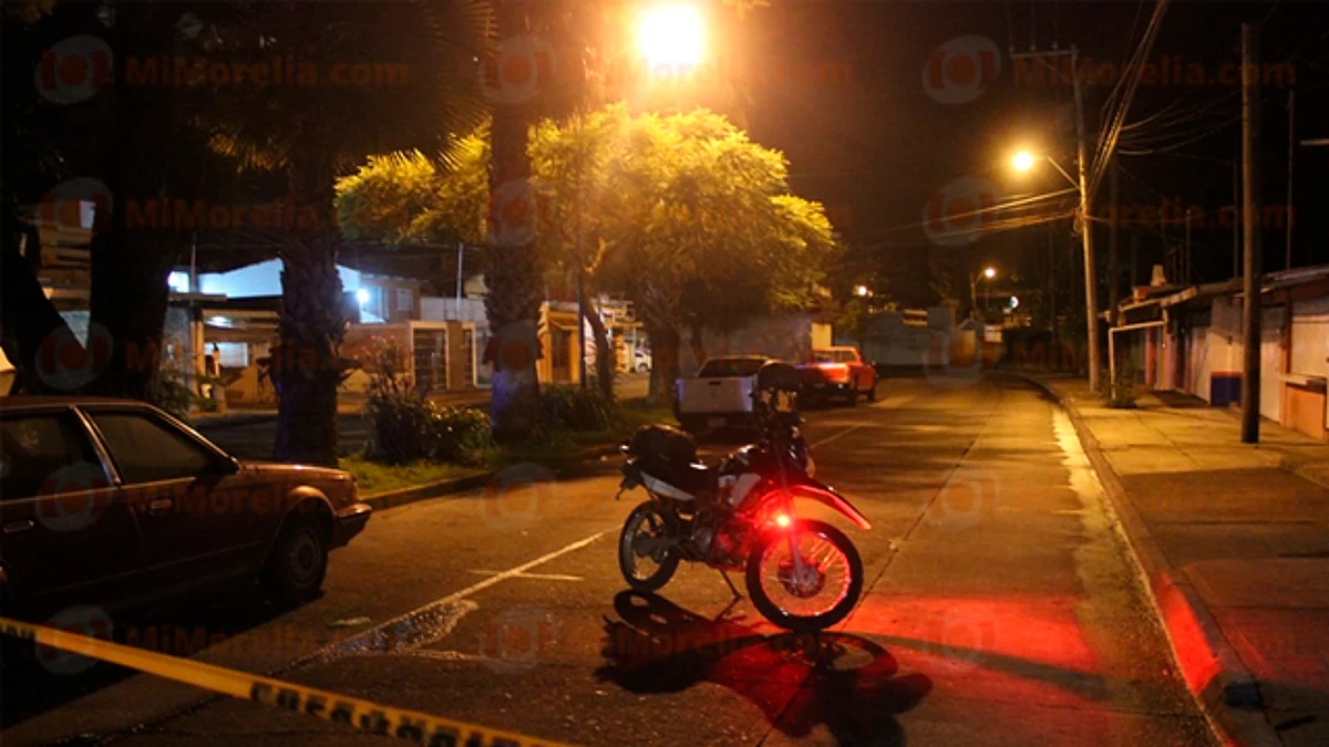 Balean a joven y éste muere camino al hospital, en Uruapan