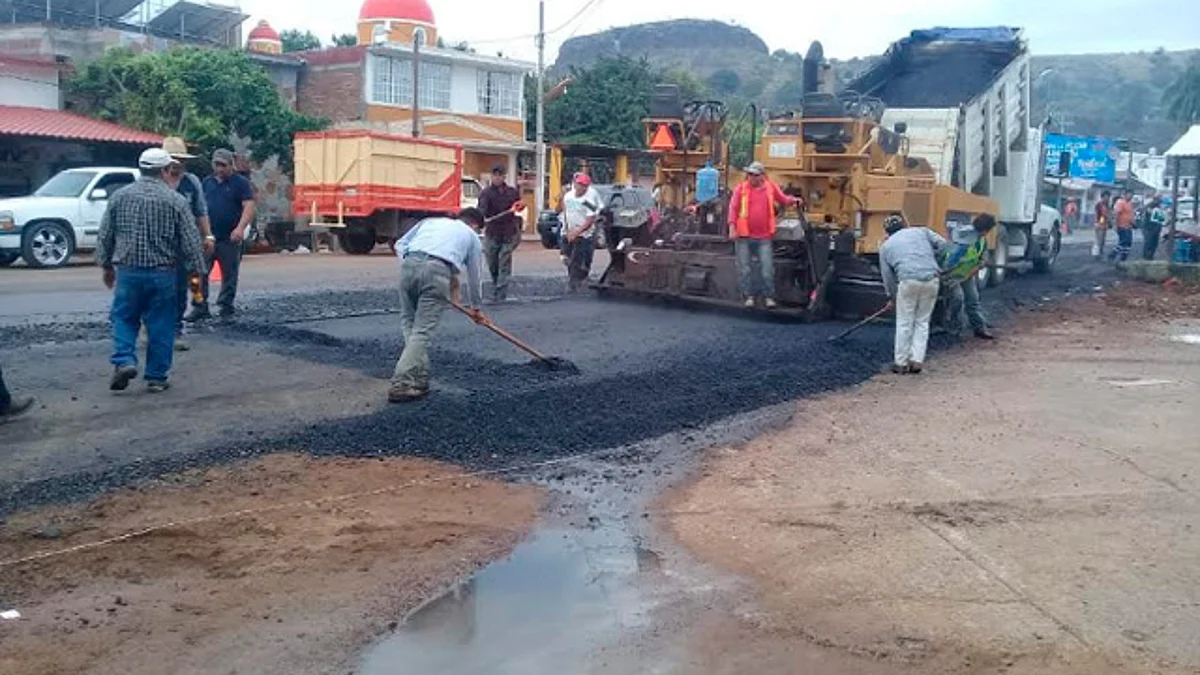Avanza construcción de la carretera Lombardía-El Cóbano en Gabriel Zamora