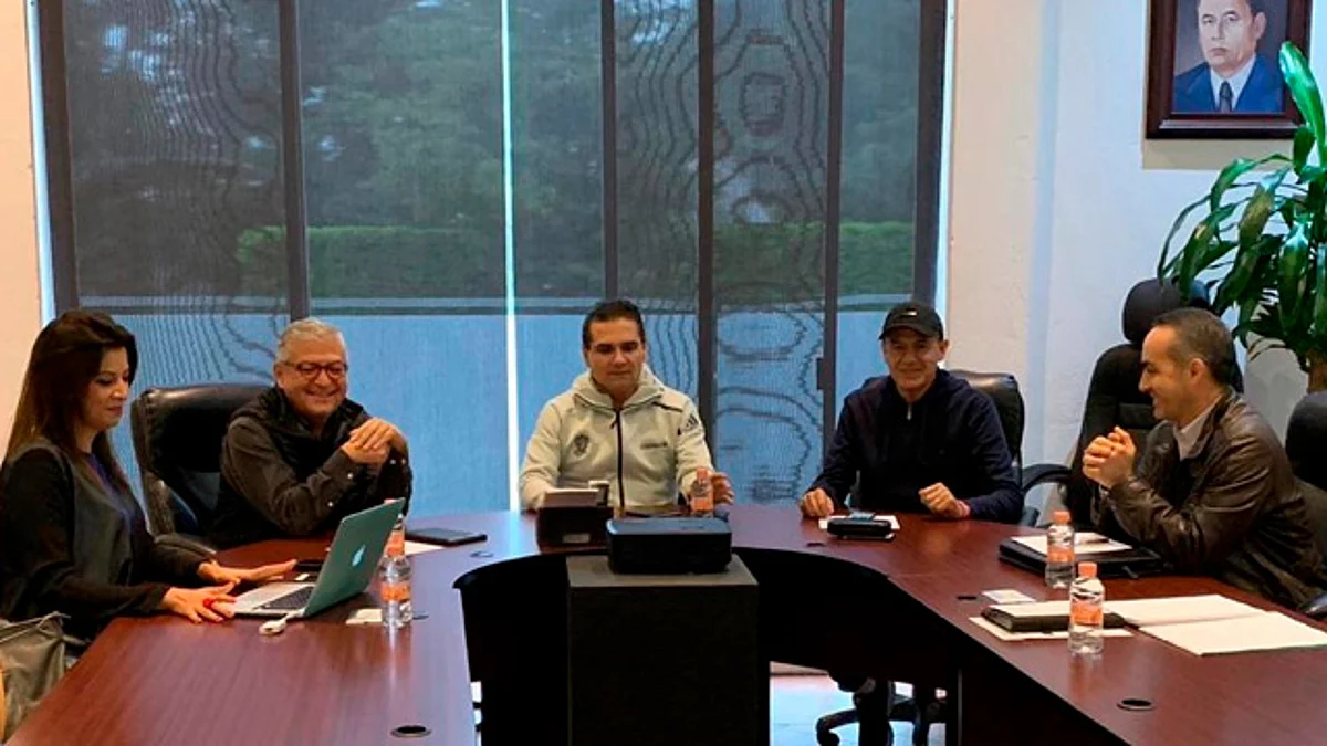 Revisa Gobernador avances de reingeniería administrativa