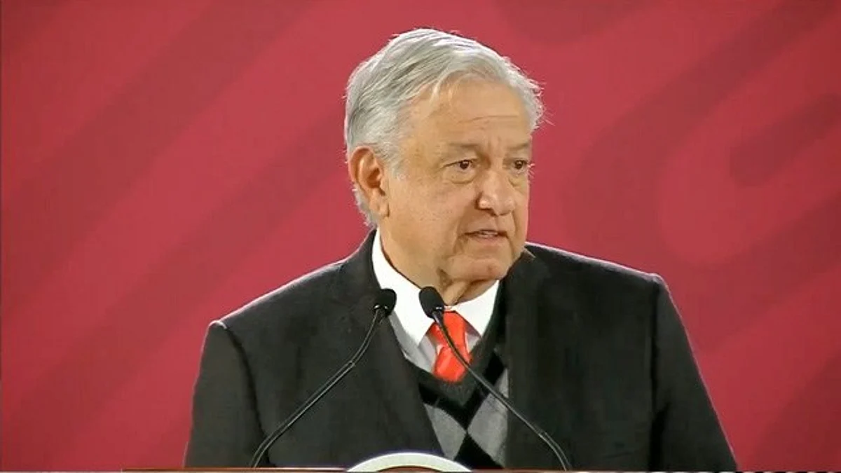 Anuncia AMLO reducción en las comisiones de las Afores