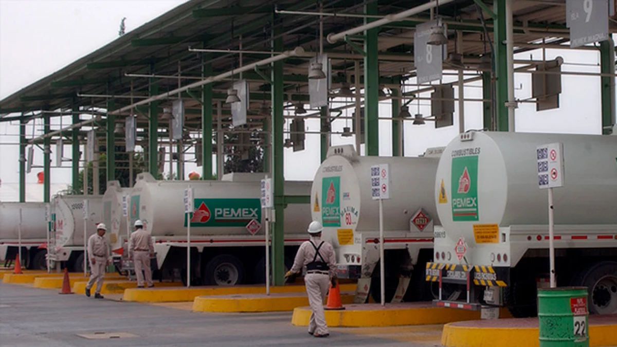 Avanzamos en normalizar el abasto de combustible: AMLO