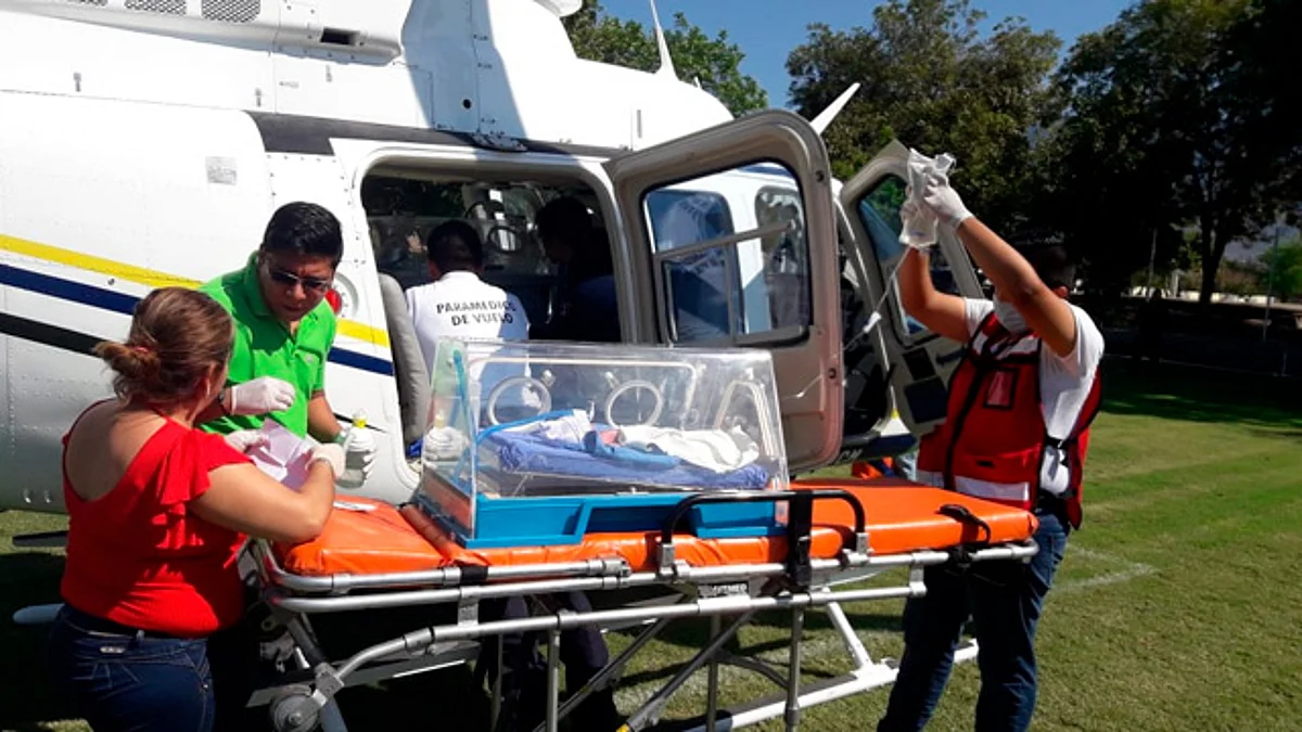 Trasladan a recién nacido en ambulancia aérea a Morelia