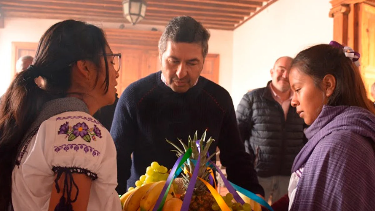 Cargueros de fuego nuevo arriban a Pátzcuaro