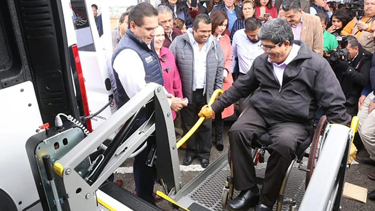 113 municipios con transporte para personas con discapacidad: gobernador