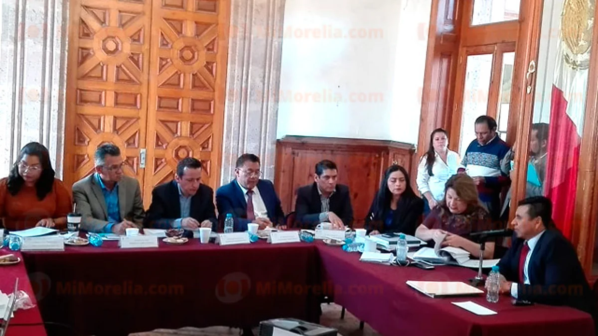 Fiscalía debe impartir justicia, no fabricar delitos ni persecuciones políticas: aspirantes