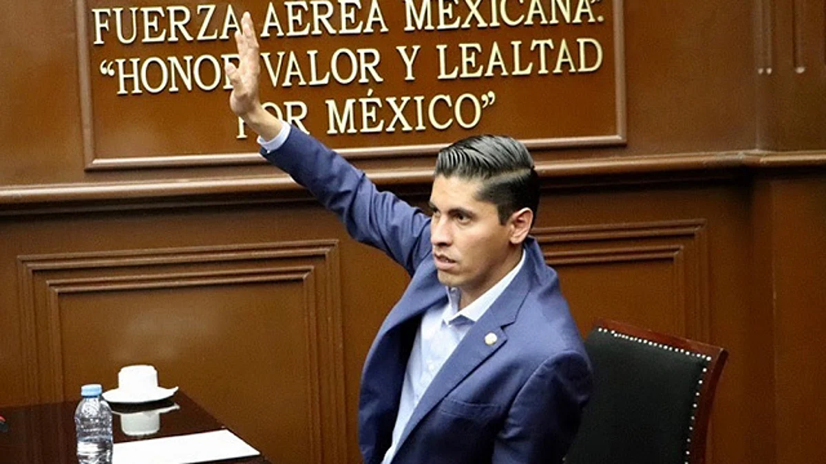 Voto de confianza y apoyo a la Guardia Nacional: Javier Paredes