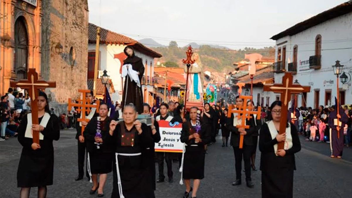Más de 9 mil personas acudieron a la Procesión de los Cristos en Pátzcuaro