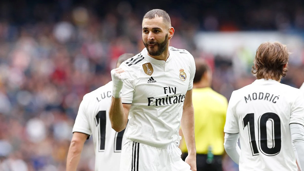 Real Madrid aplastó al Athletic Club con hat-trick de Benzema