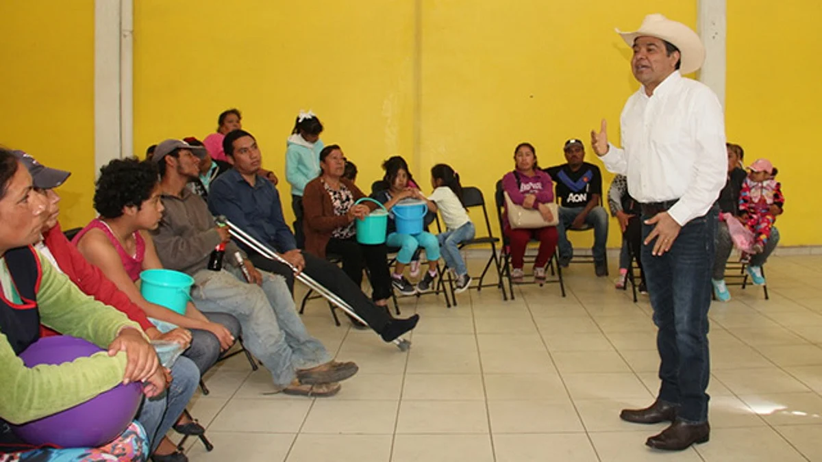 Recorre Tony Martínez región oriente para atender necesidades