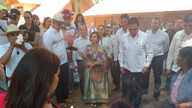 En el evento protocolario sobre el Día Internacional de la Madre Tierra en la comunidad de Santiago Tingambato (Foto: Guadalupe Martínez)