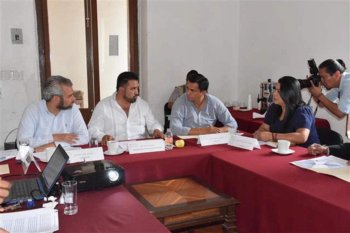 Congreso discutirá revocación de mandato e inhabilitación de servidores públicos
