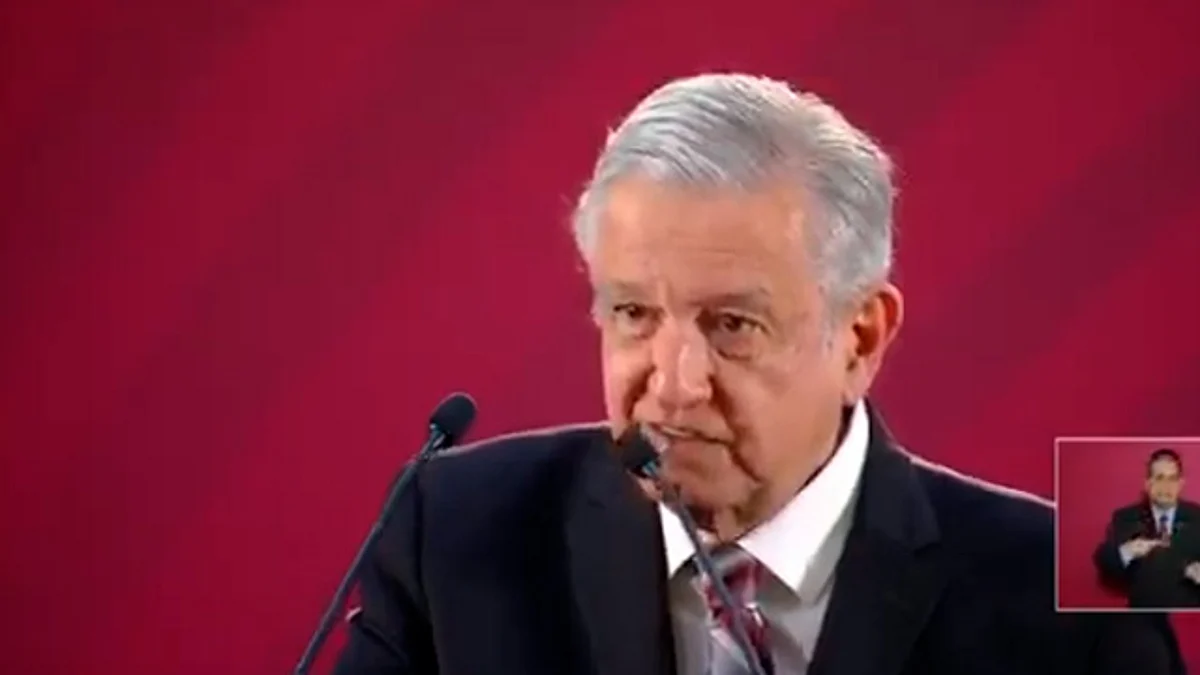 INE ordena suspender transmisión de conferencias de AMLO