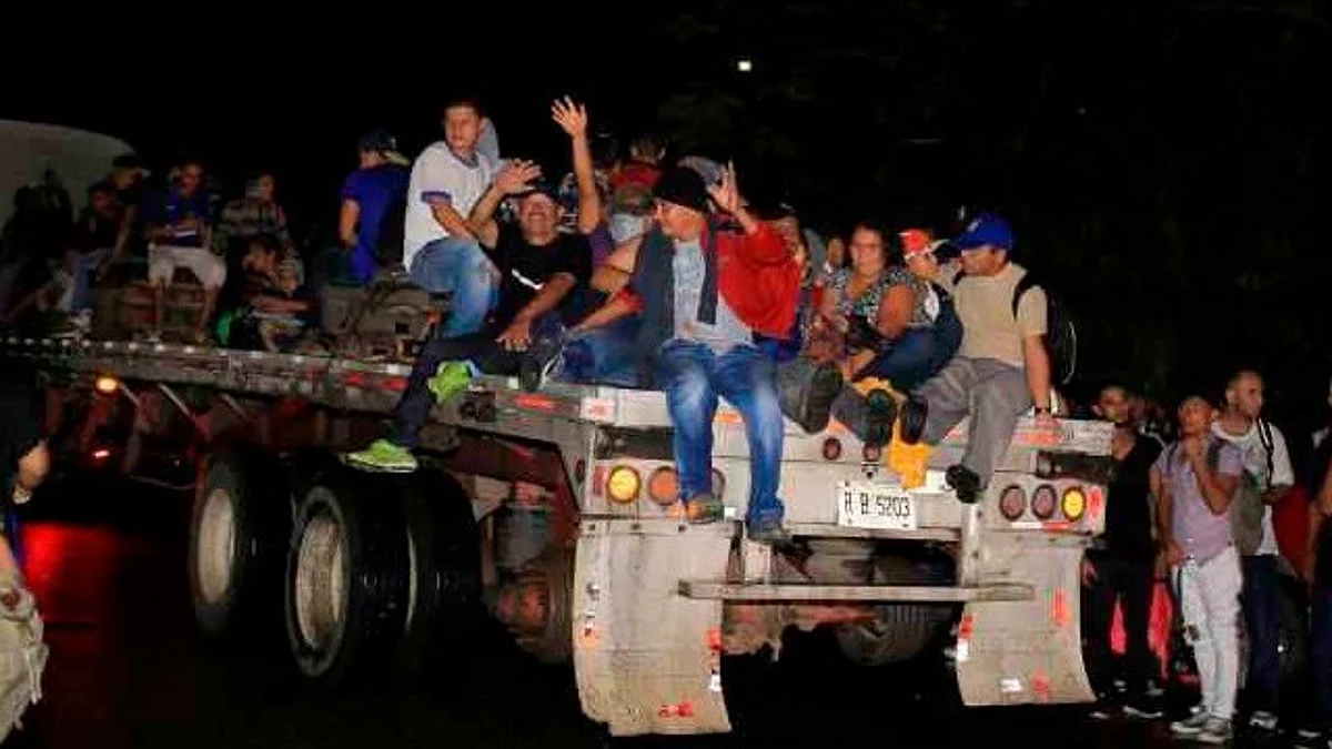 SHCP bloquea 26 cuentas ligadas al tráfico de migrantes