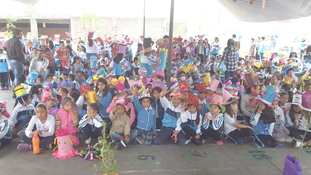 Por primera vez en Morelia, primaria disfruta del Festival de Lectura