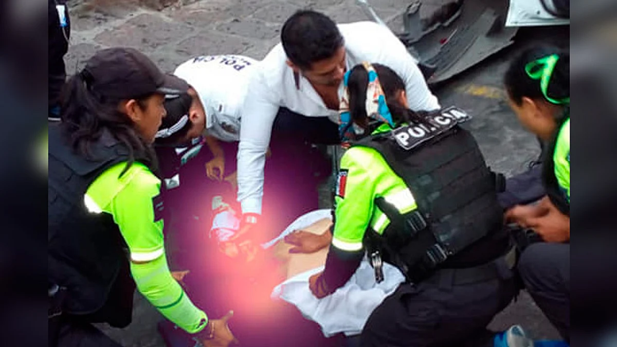 Taxista sufre infarto mientras conducía en el Centro Histórico de Morelia; lamentablemente muere
