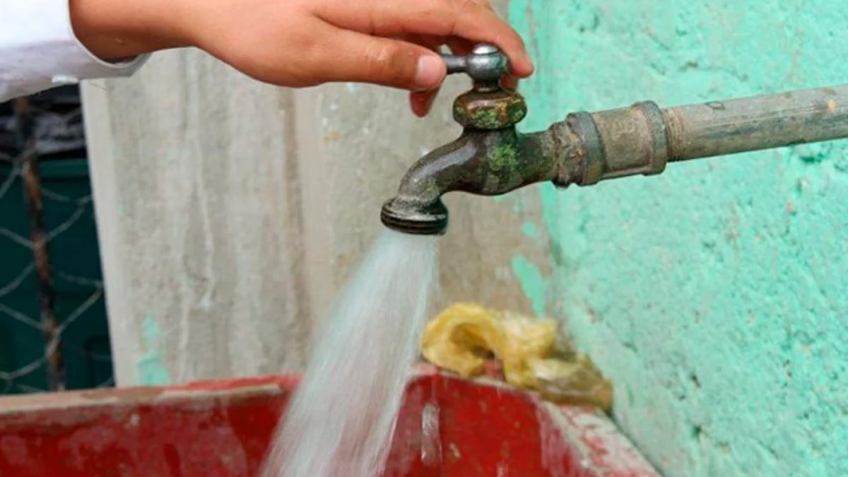 Aumento a la tarifa de agua sería hasta del 20% en el sector comercial e industrial