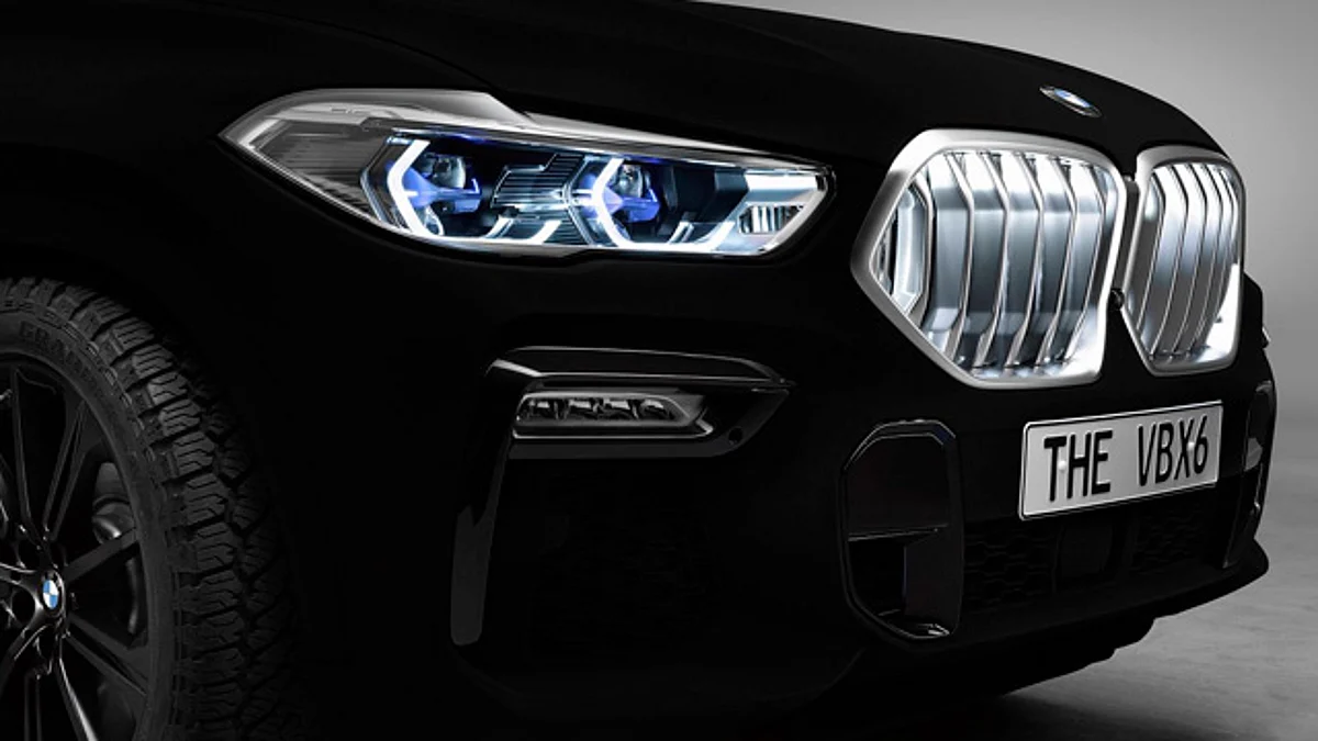 El BMW X6 cuenta con una pintura capaz de absorber la luz (Foto: Tw/@BMWEspana)