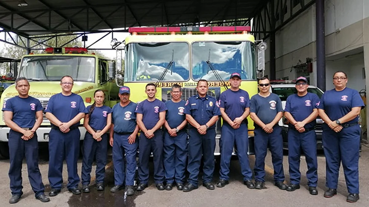 Se suma Bomberos a actividades por la lucha contra el cáncer de mama