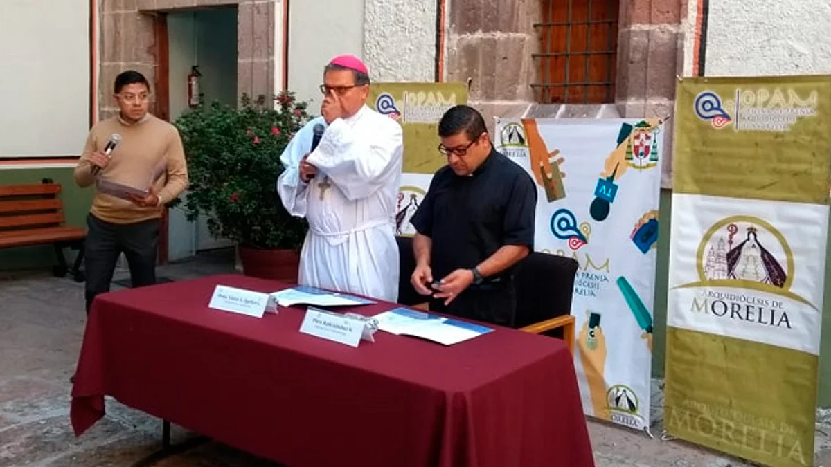 Preocupante el impacto de redes sociales en los jóvenes: Obispo Auxiliar