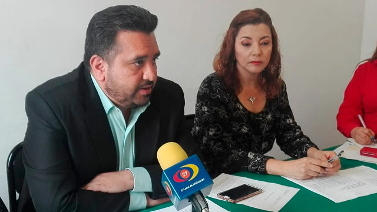 Insuficientes, los elementos para que procedan denuncias en mi contra: Erik Juárez