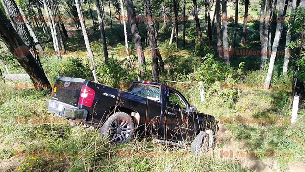 Rescatan a 2 personas privadas de la libertad, en Pátzcuaro