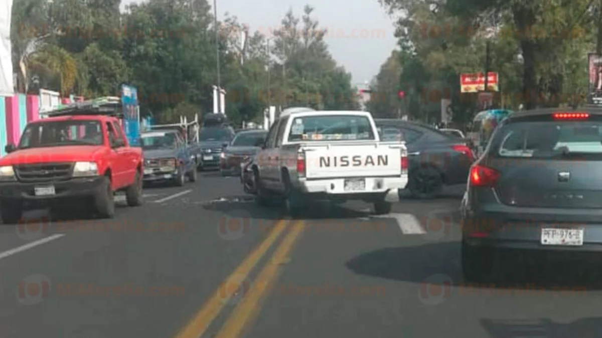 Se registra choque vehicular frente al DIF Morelia
