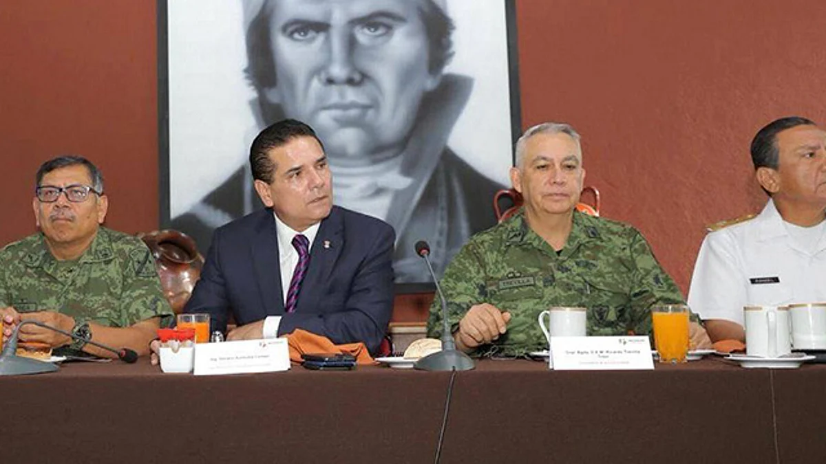 Impone Silvano marca en reuniones de seguridad; suman mil 392