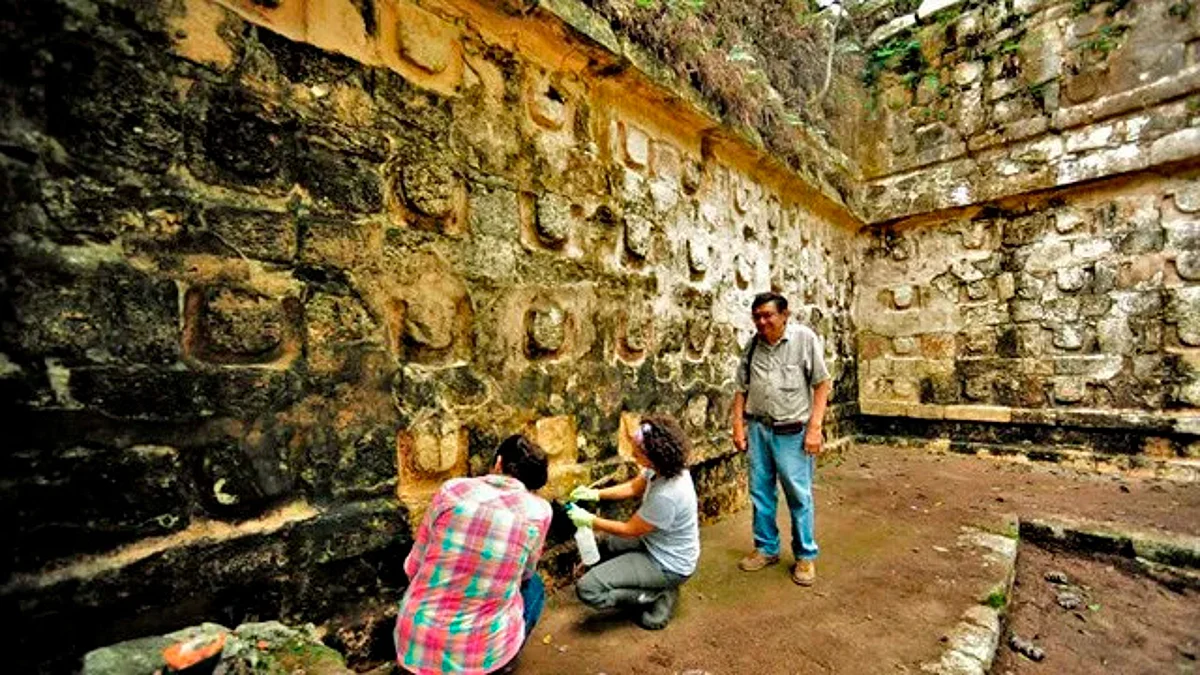 INAH confirma el hallazgo de un palacio maya en Kulubá, Yucatán