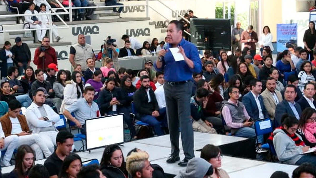 Recalcó la importancia de fungir como guardianes de lo que considera, lo más valioso de Michoacán, la juventud (Foto: Cortesía)