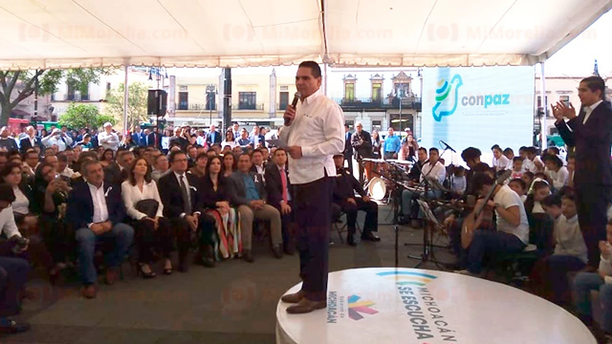 El evento se realiza en la plaza Melchor Ocampo de esta capital (Foto: Fátima Miranda)