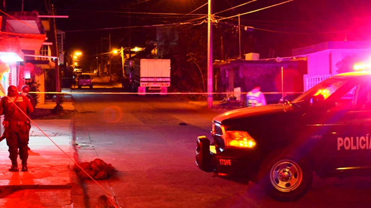 Mueren tres personas durante ataque armado en Tangancícuaro
