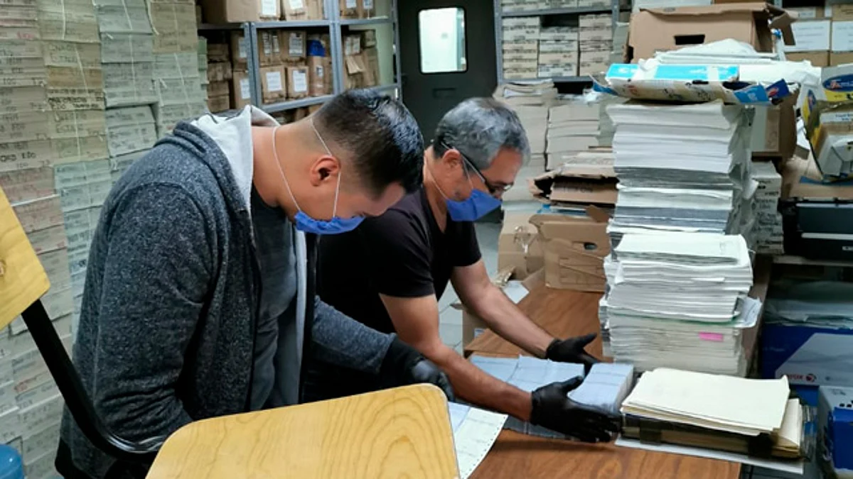 Maestros en Michoacán reciben pago de quincenas, pero no de bonos