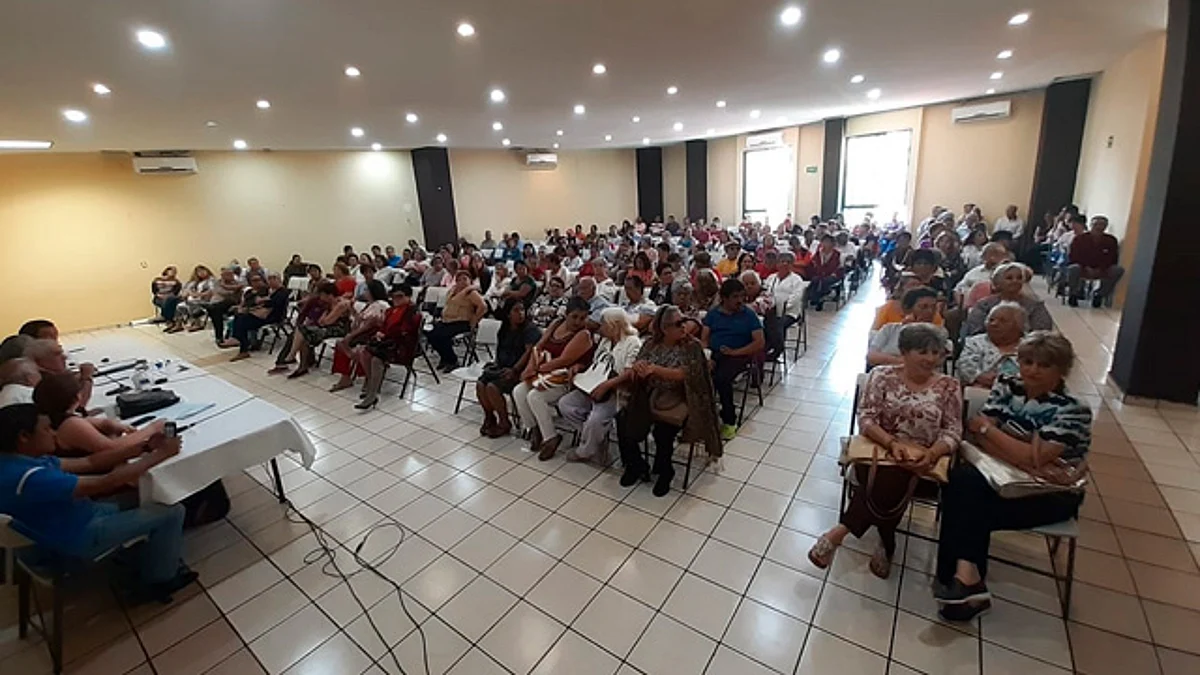 “Entre lágrimas y coraje” firma SUEUM régimen de jubilaciones y pensiones