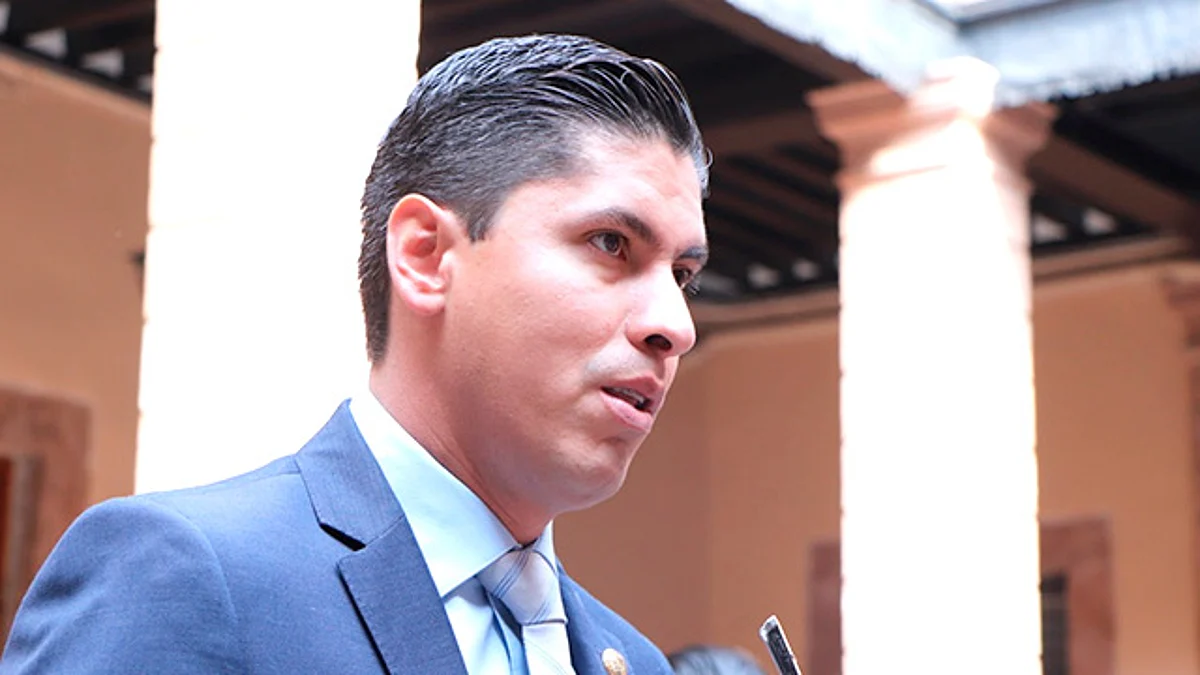 Contingencia sanitaria, no debe desplazar combate a inseguridad: Javi Paredes