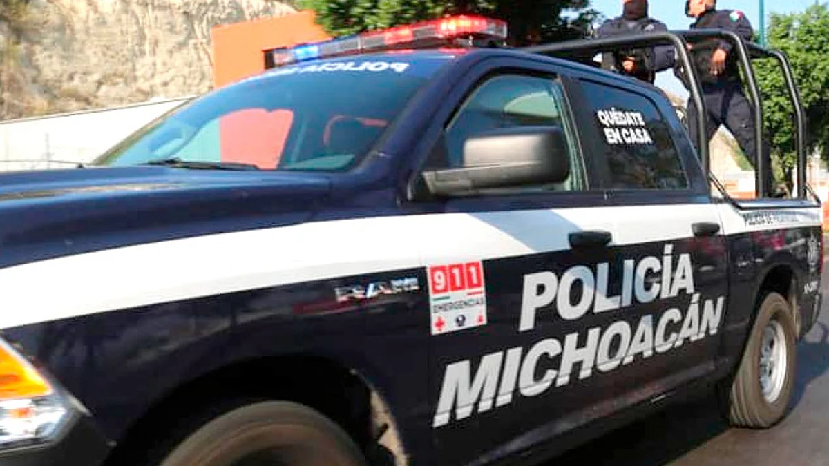 Atacan a balazos a policías en Zinapécuaro, Michoacán