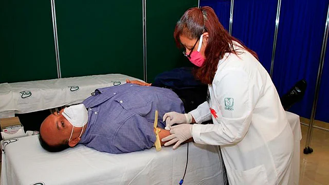 La donación altruista de sangre ayuda a pacientes oncológicos, mujeres con hemorragias obstétricas, cirugías mayores o atención a recién nacidos, entre otros (Foto Cortesía)