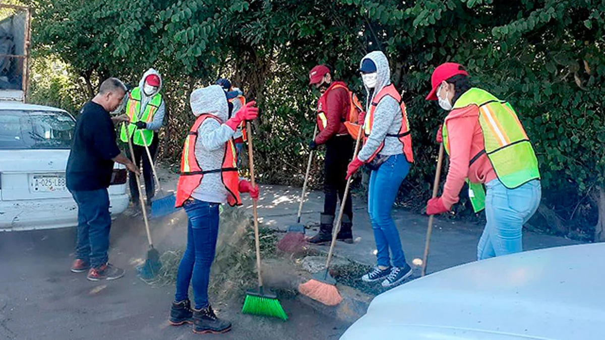 En Morelia, realizan jornada de limpieza en vialidad del Río Grande